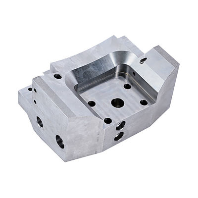 الفولاذ المقاوم للصدأ CNC 5 محور قطع معدلة 0.02mm التسامح